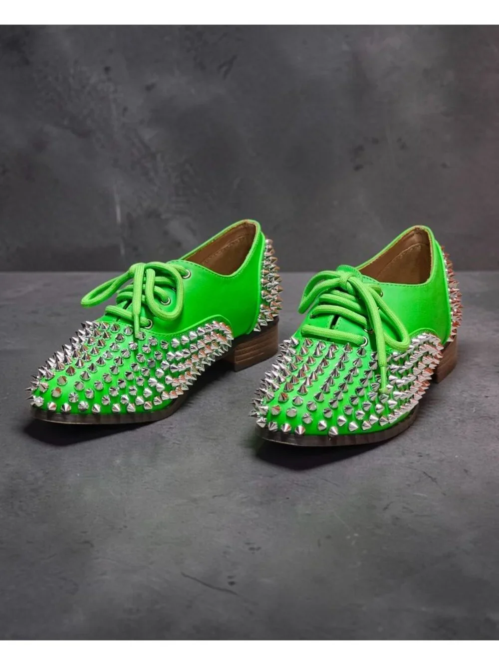 Studded Green Lace-Up Oxford Shoes With Silver Spikes & Wooden Heel - Picture 8 of 16
